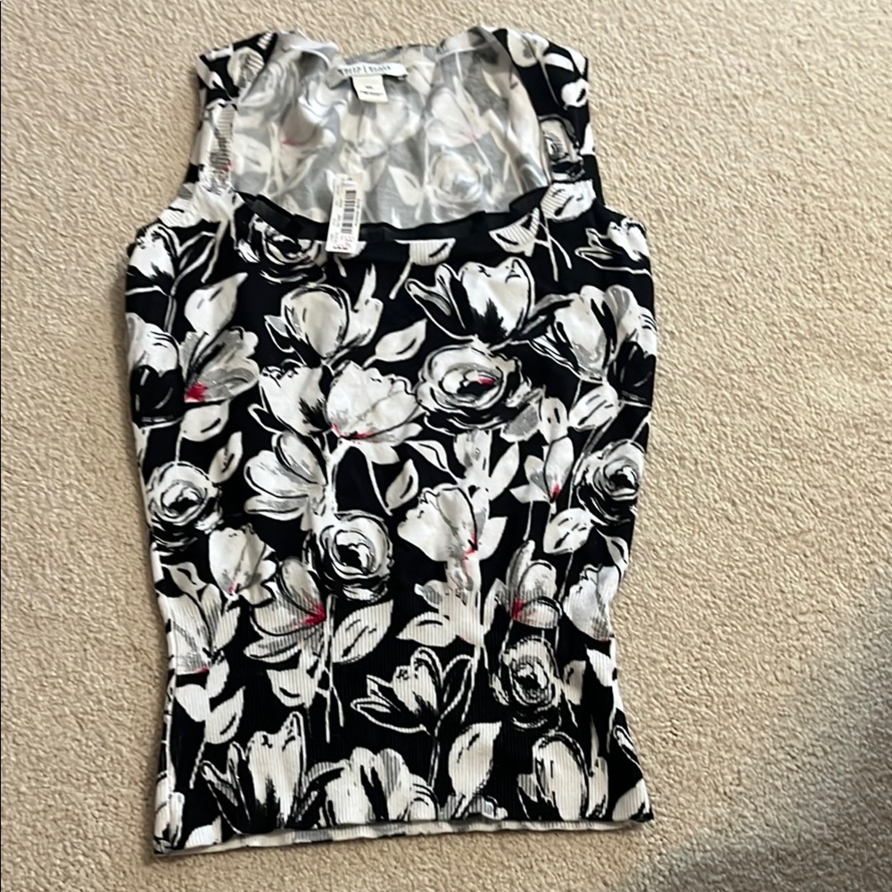 White House Black Market Black and White Floral Tank Top